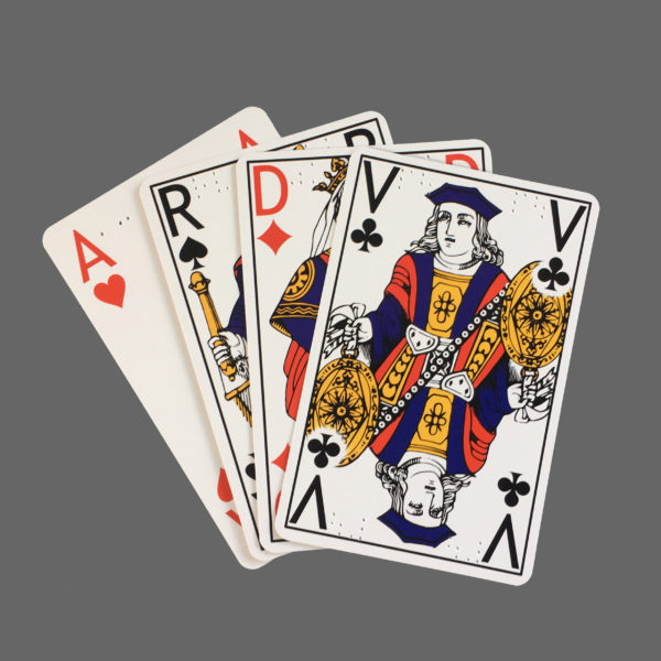 photo de 4 cartes à jouer, agrandies XL avec braille
